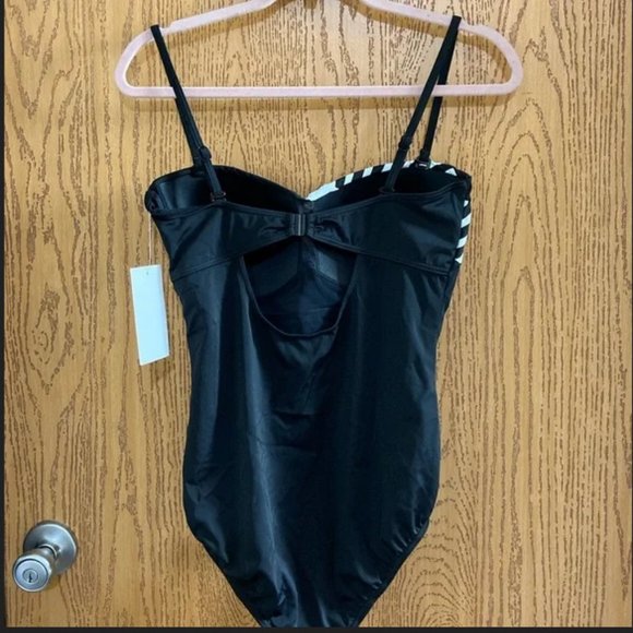 Nwt Spliced Bandeau One Piece Swimsuits For All - Picture 5 of 5